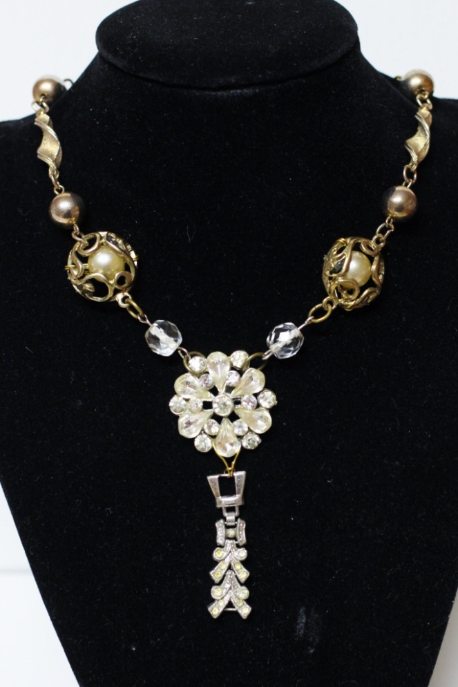 junque necklace 2 (683x1024)
